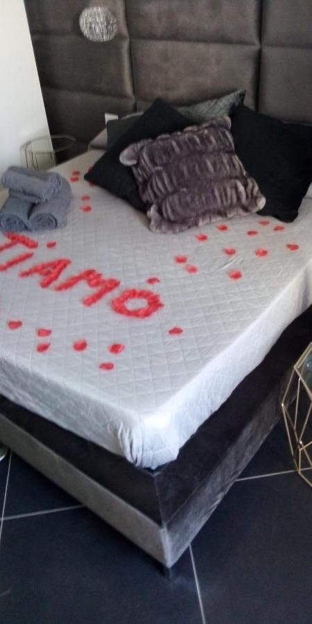 Bed & Breakfast Airport Deluxe *