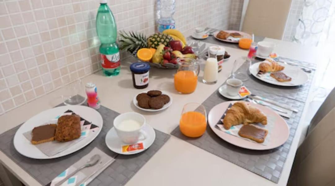 Airport Deluxe Bed & Breakfast